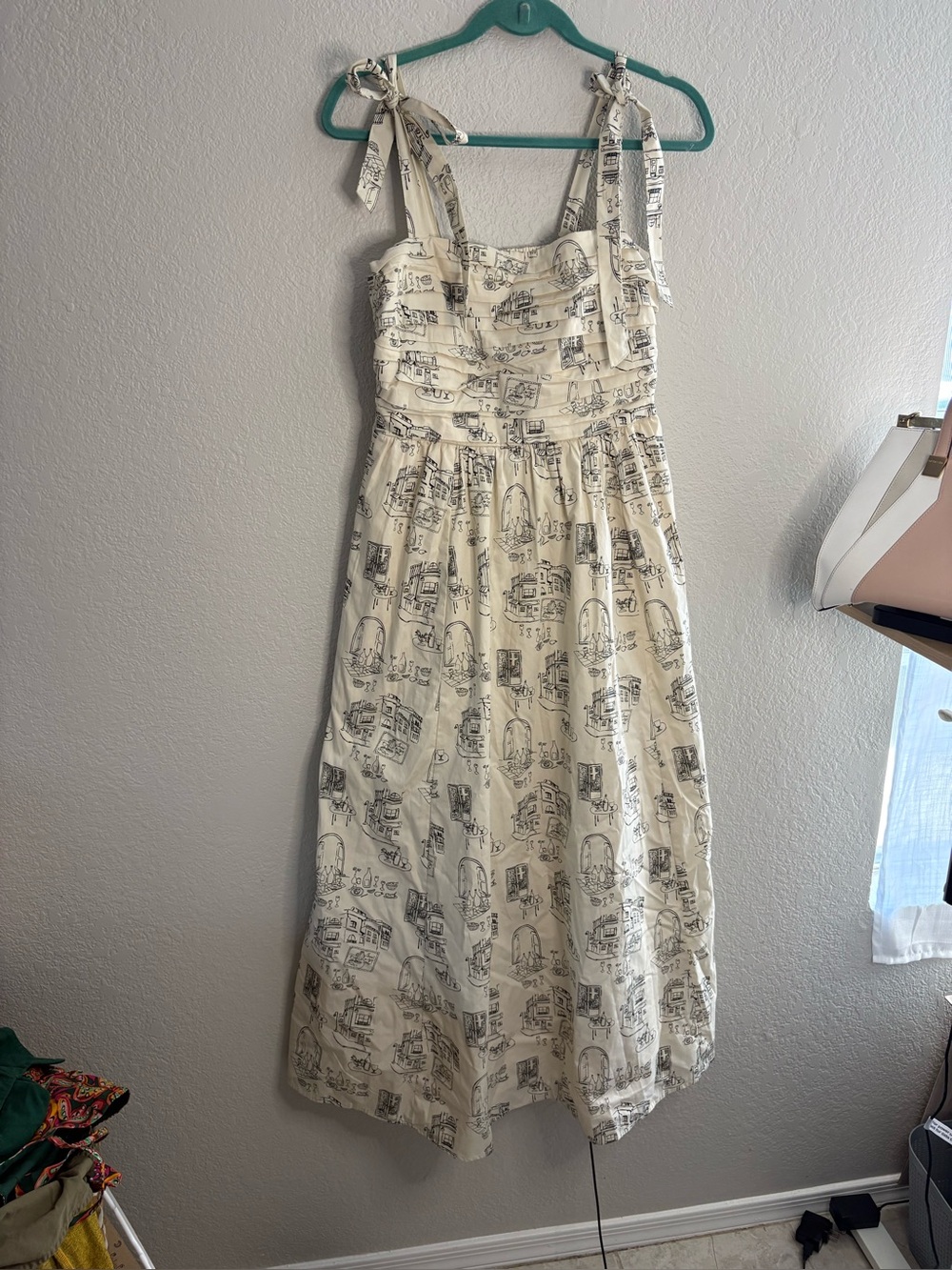 Abercrombie & Fitch Emerson printed tie shoulder pleated maxi dress travel - Picture 3 of 14